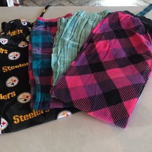 Lot of 4 pajama bottoms size small